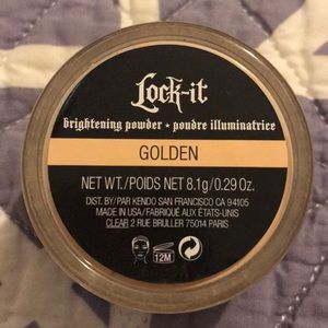 Kat Von D brightening powder